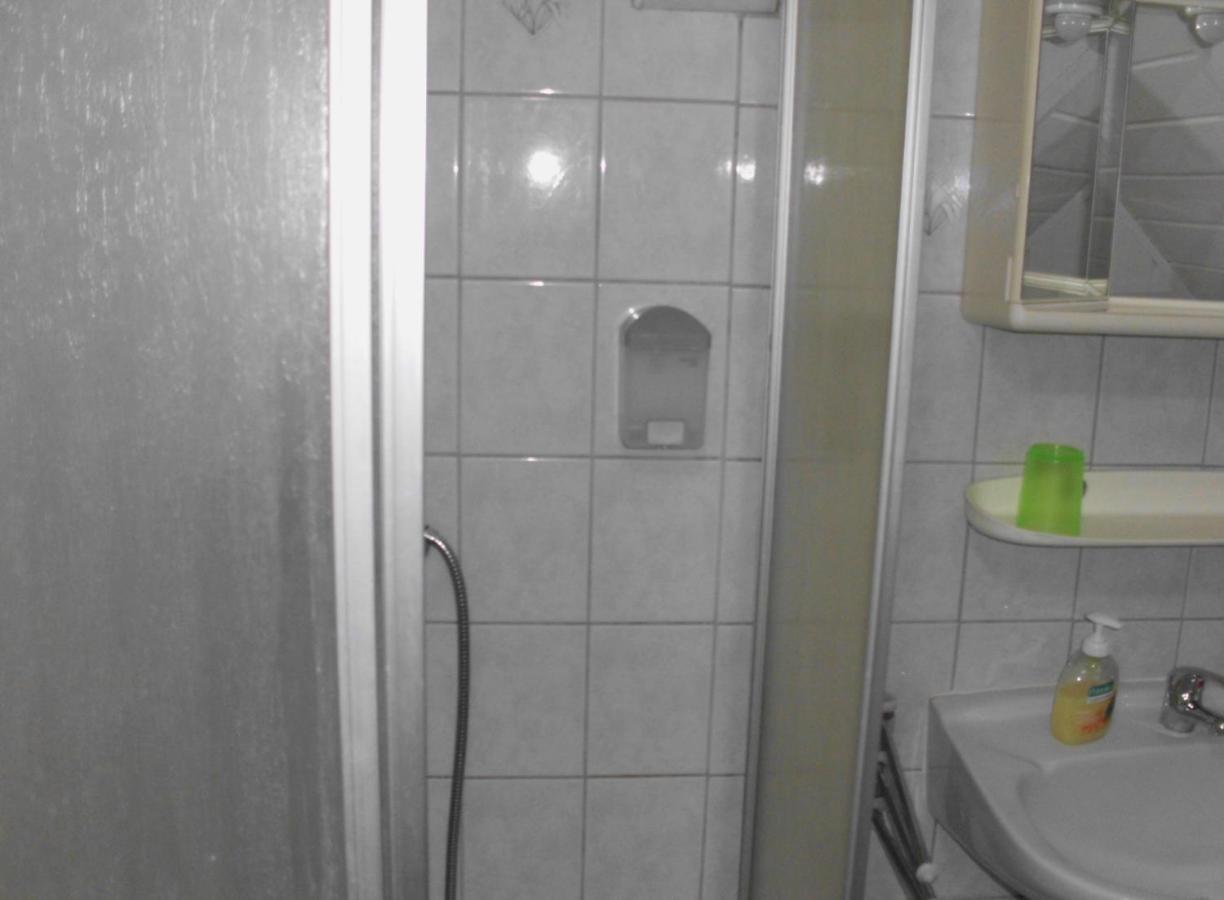 Lovely Apartment 2 Et Inkl Parkplatz Nach Verfuegbarkeit Essen Bagian luar foto